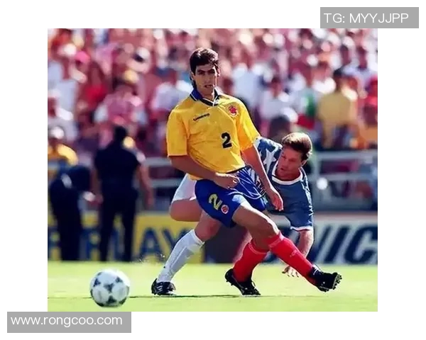 揭秘制作名牌足球明星的幕后团队与他们的成功故事