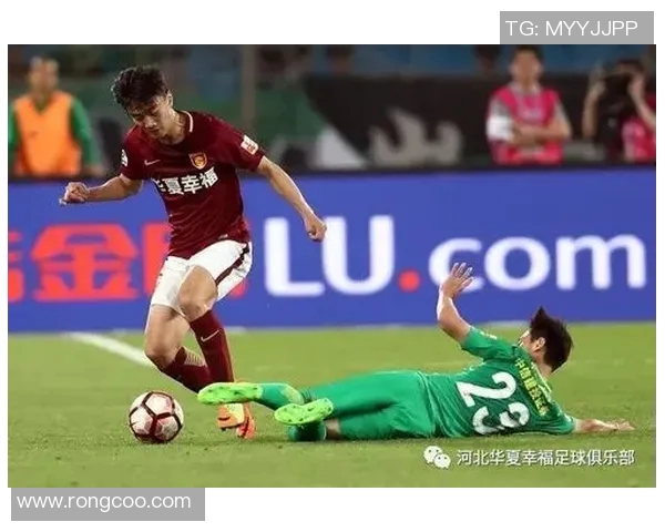 中国足球明星风采展现激情与荣耀的绿茵传奇之路