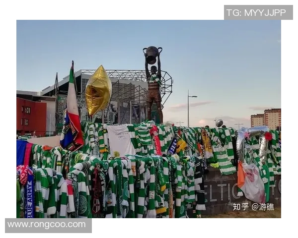 厕所里的足球明星签名之旅让人意想不到的奇遇与感动