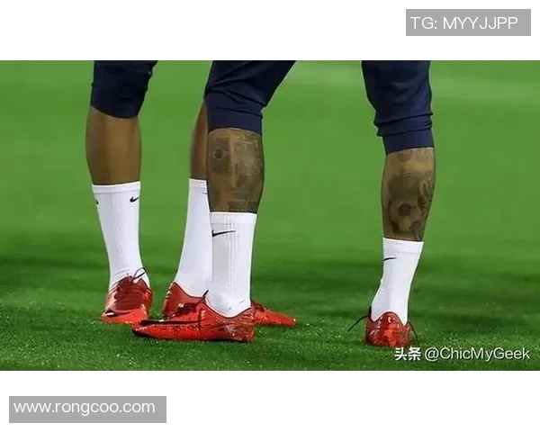 揭秘足球明星小纹身背后的故事与意义